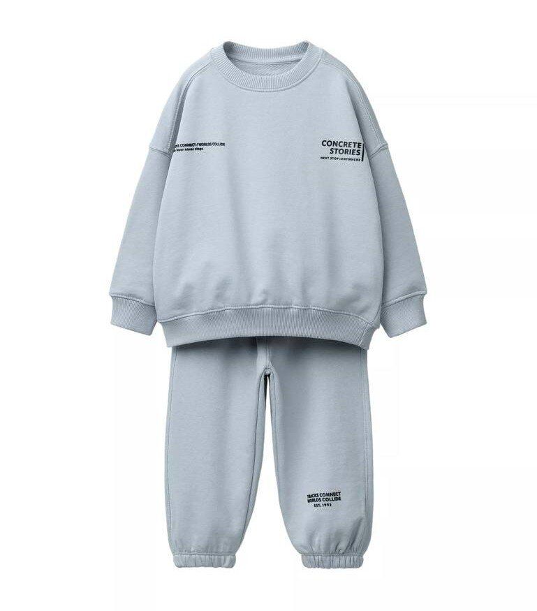 Костюм ZARA Іспанія з написом